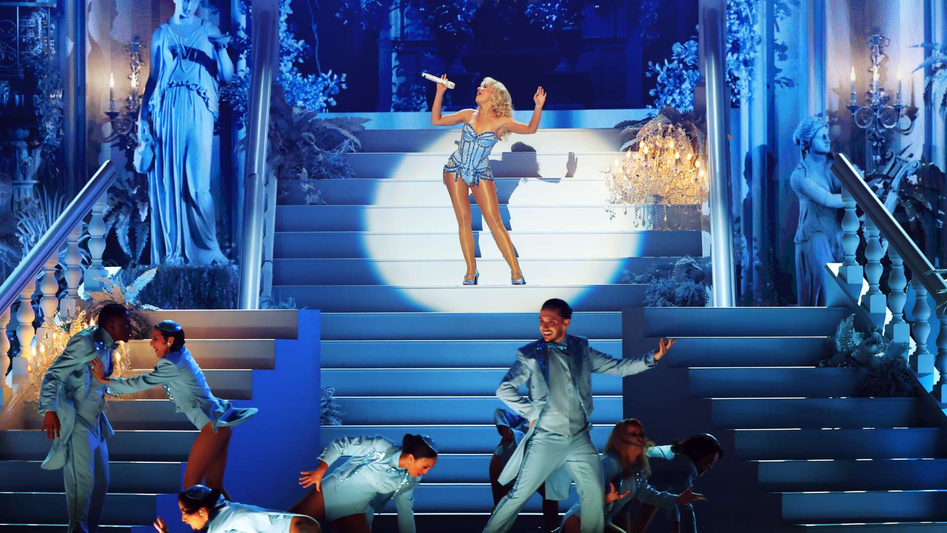 他们在不停 他们在不停